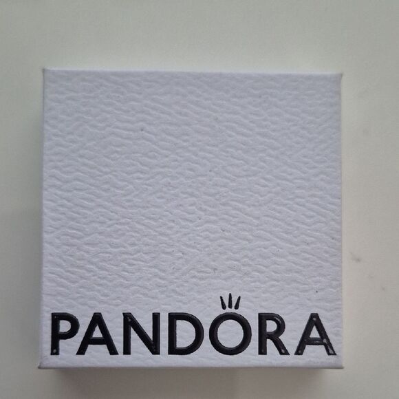 Pandora Rose Gold 'K' Letter Charm - Picture 2 of 16